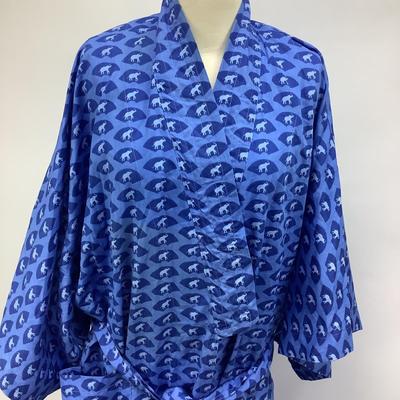 Lot 700 The Oriental - Bangkok â€œ The Blue Elephant Robe â€œ Mens