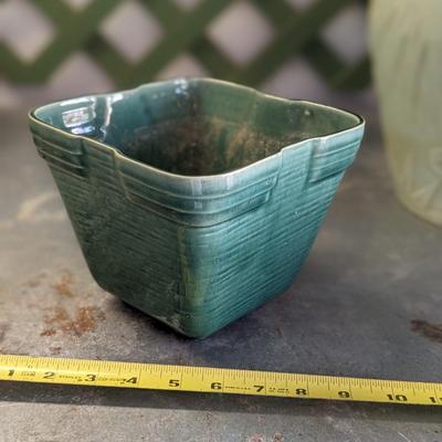 Vintage Hull USA 44 Planter