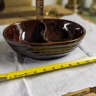MarCrest Ovenproof Stoneware Divided Pottery Brown Glaze Daisy Dot Bowl