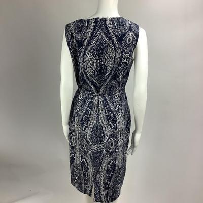 Lot 719. St. John Navy/White Paisley Sleeveless Dress