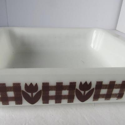 Lot 538:  Vintage Glasbake Square Baker and Pattern Glass Dish
