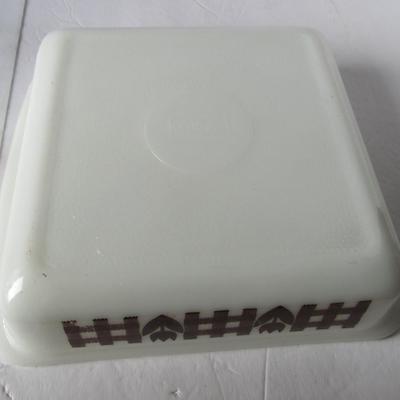 Lot 538:  Vintage Glasbake Square Baker and Pattern Glass Dish