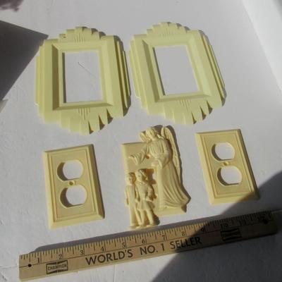 Lot 553:  Lot of Light Switch Covers