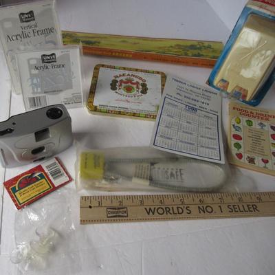 Lot 562:  Another Junk Drawer Lot