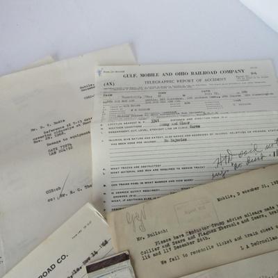Lot 566:  Vintage Lot of Paper Railroad Ephemera