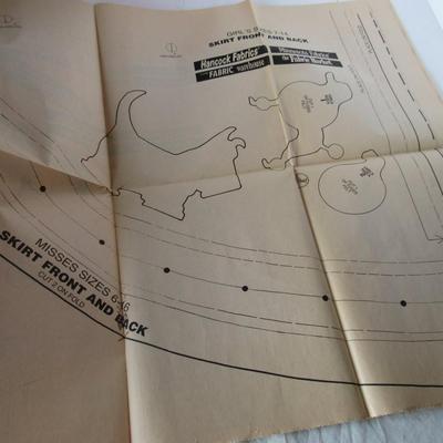 Lot 567: Misc Lot of Crafting, Sewing Stuff, Poodle Skirt Pattern