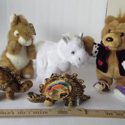 Lot 578:  Lot of Older Stuffed Toys