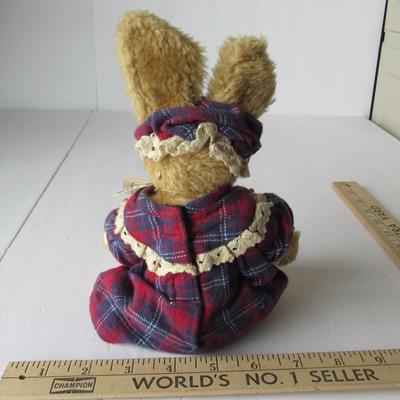 Lot 579:  Older Boyds Bears Rabbit