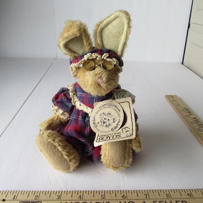 Lot 579:  Older Boyds Bears Rabbit