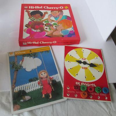 Lot 582:  Childs Games