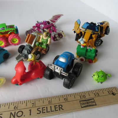 Lot 588:  Kids Junk Drawer Lot of Toys