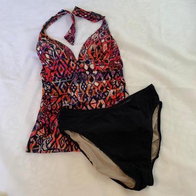 Ladies Swimwear (Size S/M) & More (GB-HS)