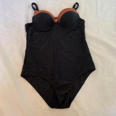Ladies Swimwear (Size S/M) & More (GB-HS)