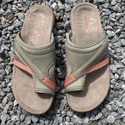 Merrell Sandals & Shoes, Womenâ€™s Size 7/7.5 (O-HS)
