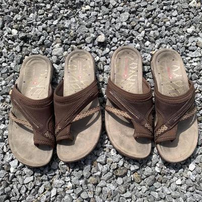 Merrell Sandals & Shoes, Womenâ€™s Size 7/7.5 (O-HS)