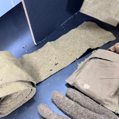 WW1 Wool radio operator uniform shirt Wool Gloves, Roll Wool bandage artillery