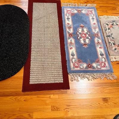 Lot 4 Small Rugs