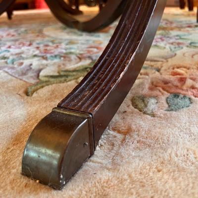 Antique Duncan Phyfe Style Dining Room Table + Chairs 62"x29"x42"