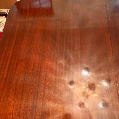 Antique Duncan Phyfe Style Dining Room Table + Chairs 62"x29"x42"