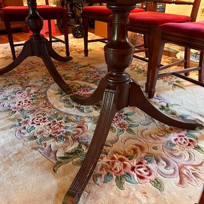 Antique Duncan Phyfe Style Dining Room Table + Chairs 62"x29"x42"