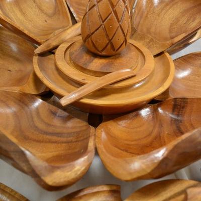 Monkey Pod Lotus Spinning Salad/Snack Bowl with Utensils