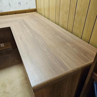 Corner Composite Wood Desk (BO-JS)