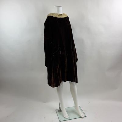 777 Vintage Antique Brown Velvet Coat Fur Collar
