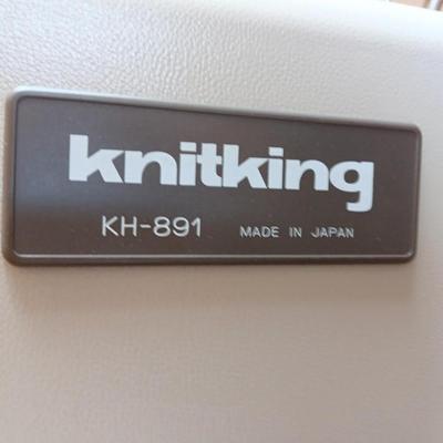 Brother knitting machine KH-891 stitch scale handcraft Knitting machine in case NICE!