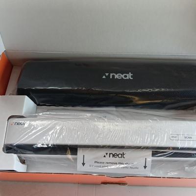 Brand new Neat Receipts Mobile scanner and Digital filing system with travel case
