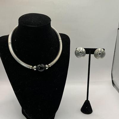 755 Black and Silver Tube Necklace with Silver Clip Earrings