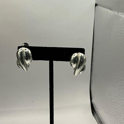 756 Sterling Silver Ball Necklace with Clip Earrings
