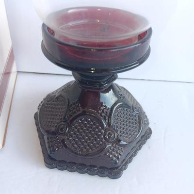 The 1876 Cape Cod Collection Hurricane Candle Avon