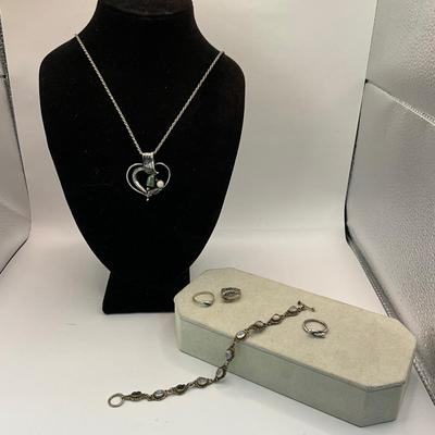 758 Vintage Silver Heart Pendant, Labradorite Bracelet, Silver Rings