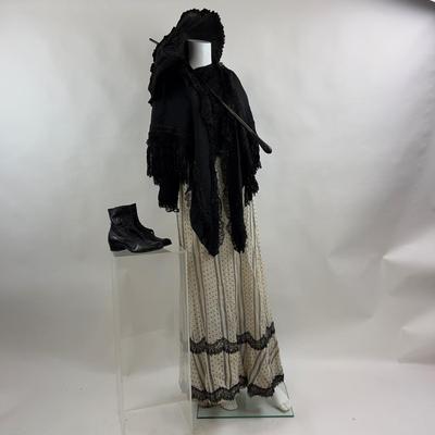 785 Antique Victorian Complete Outfit including Shoes & Parasol