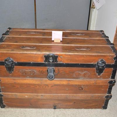 Antique/Vintage Lined, Cedar Bottom Trunk