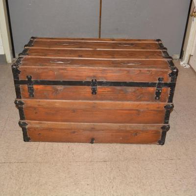 Antique/Vintage Lined, Cedar Bottom Trunk