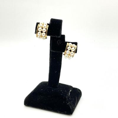 764 14k Yellow Gold S.J. LAU Pearl Pierced French Back Earrings