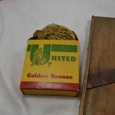 Lot of Vintage Kitchen Items