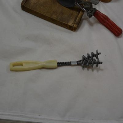 Lot of Vintage Kitchen Items