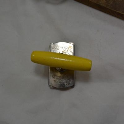 Lot of Vintage Kitchen Items