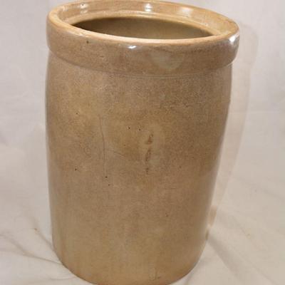 UHL Pottery Works #3 Urn