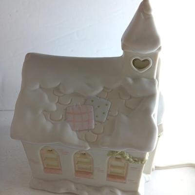 Enesco Precious Moments Sugar Town Chapell / Church