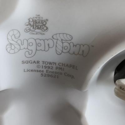 Enesco Precious Moments Sugar Town Chapell / Church