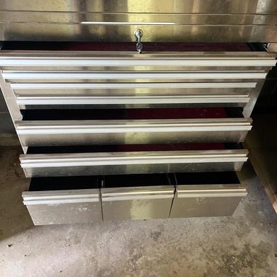 Steeltek Rolling Two Piece Locking Toolbox (BG-MG)