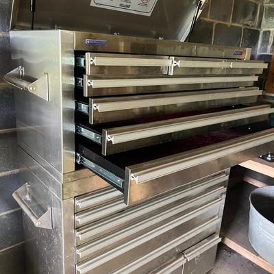 Steeltek Rolling Two Piece Locking Toolbox (BG-MG)