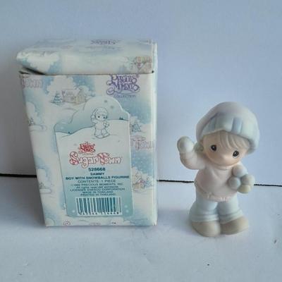 Enesco Precious Moments Collection Sugar Town Sammy Boy with Snowballs Figurine