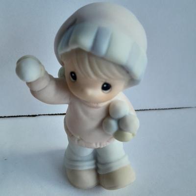 Enesco Precious Moments Collection Sugar Town Sammy Boy with Snowballs Figurine