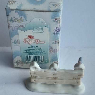 Enesco Precious Moments Collection Sugar Town Tree and fence piece with a bluebird