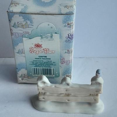 Enesco Precious Moments Collection Sugar Town Tree and fence piece with a bluebird