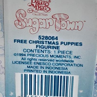 Enesco Precious Moments Collection Sugar Town Free Christmas Puppies Figurine